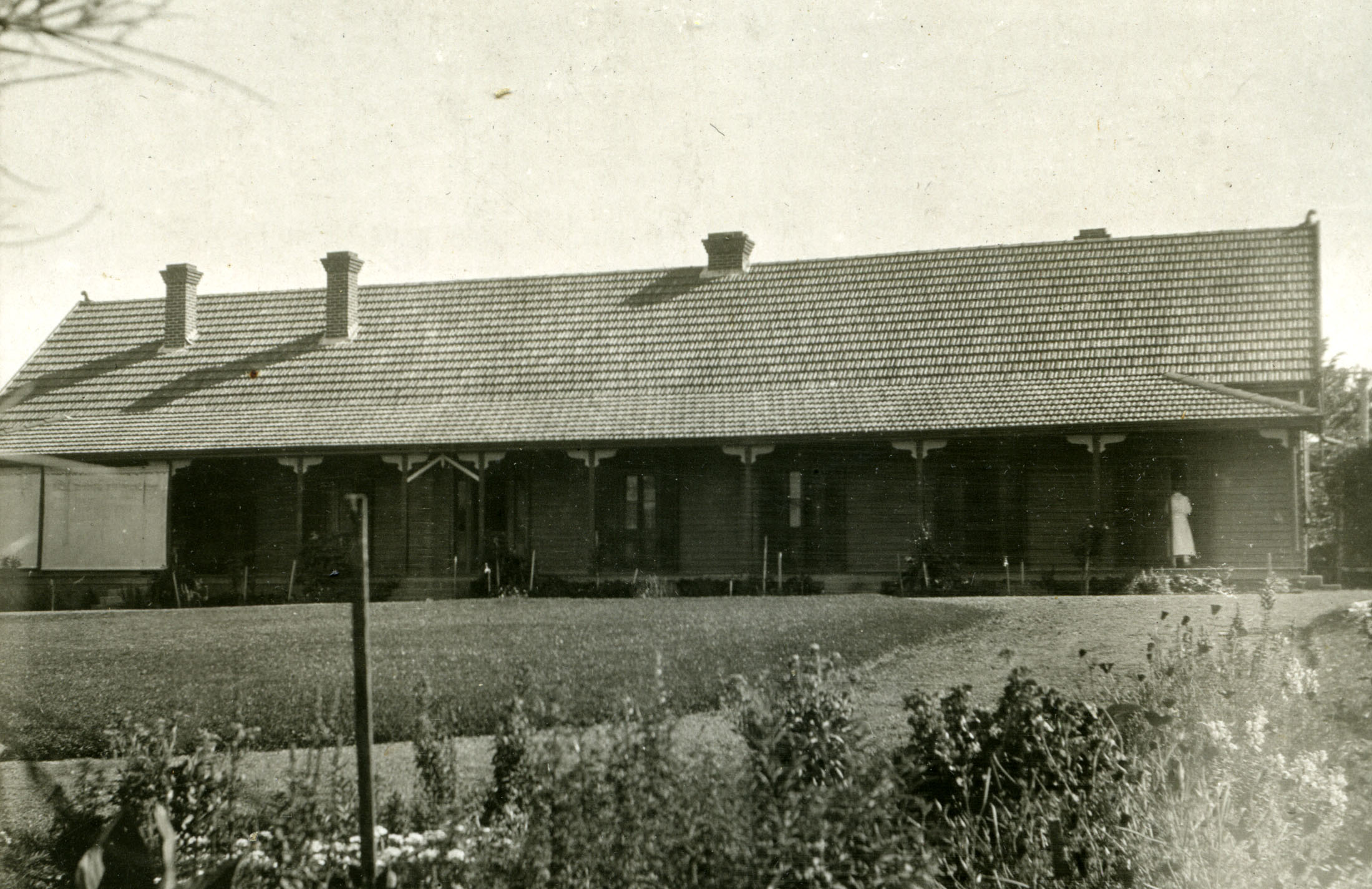 Warrah Homestead, Warrah, New South Wales, 1921 (K3970). Photographer - Geoffrey T.A. Scott.