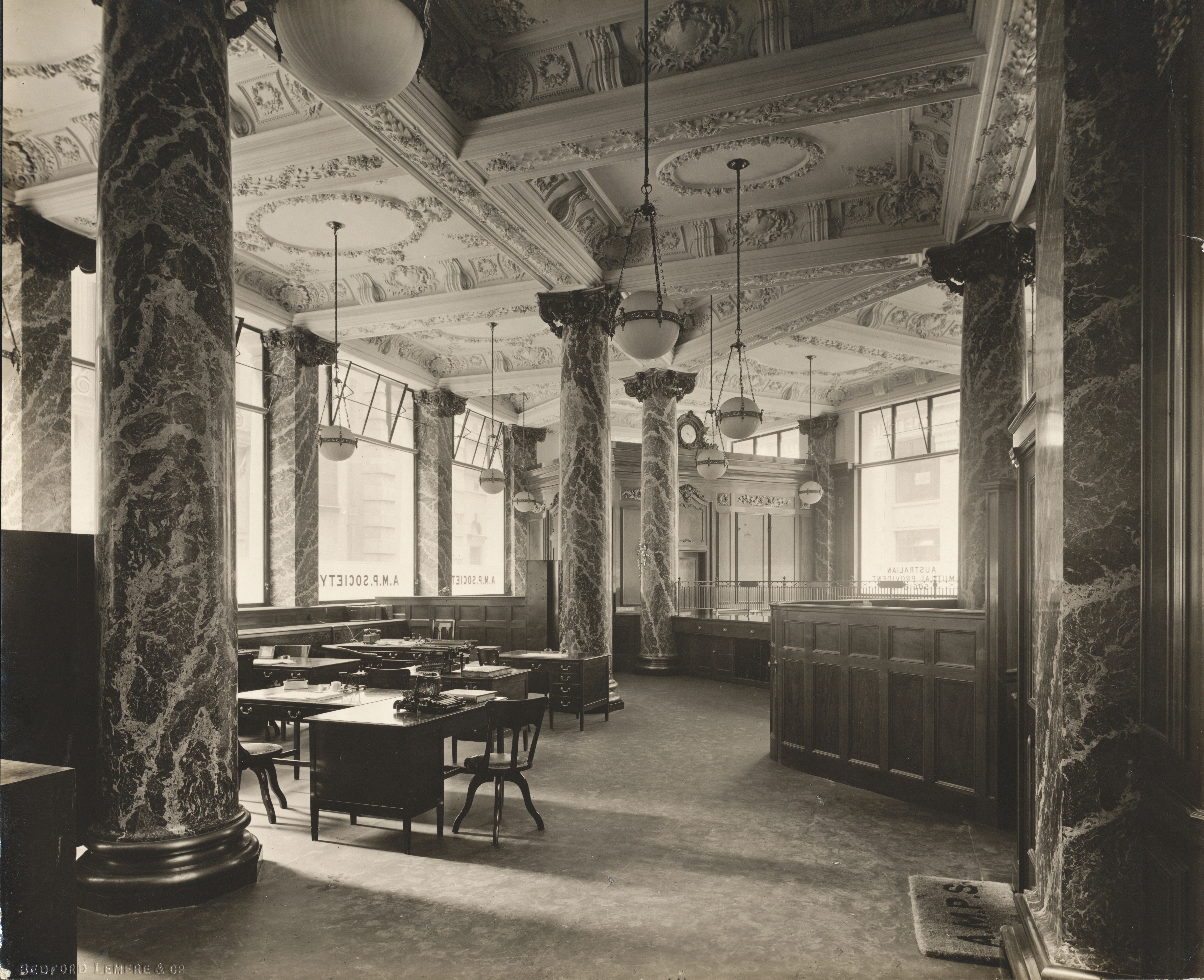 AMP Office, London, c. early 1900s (N434-1418). Photographer - Bedford Lemere & Co.