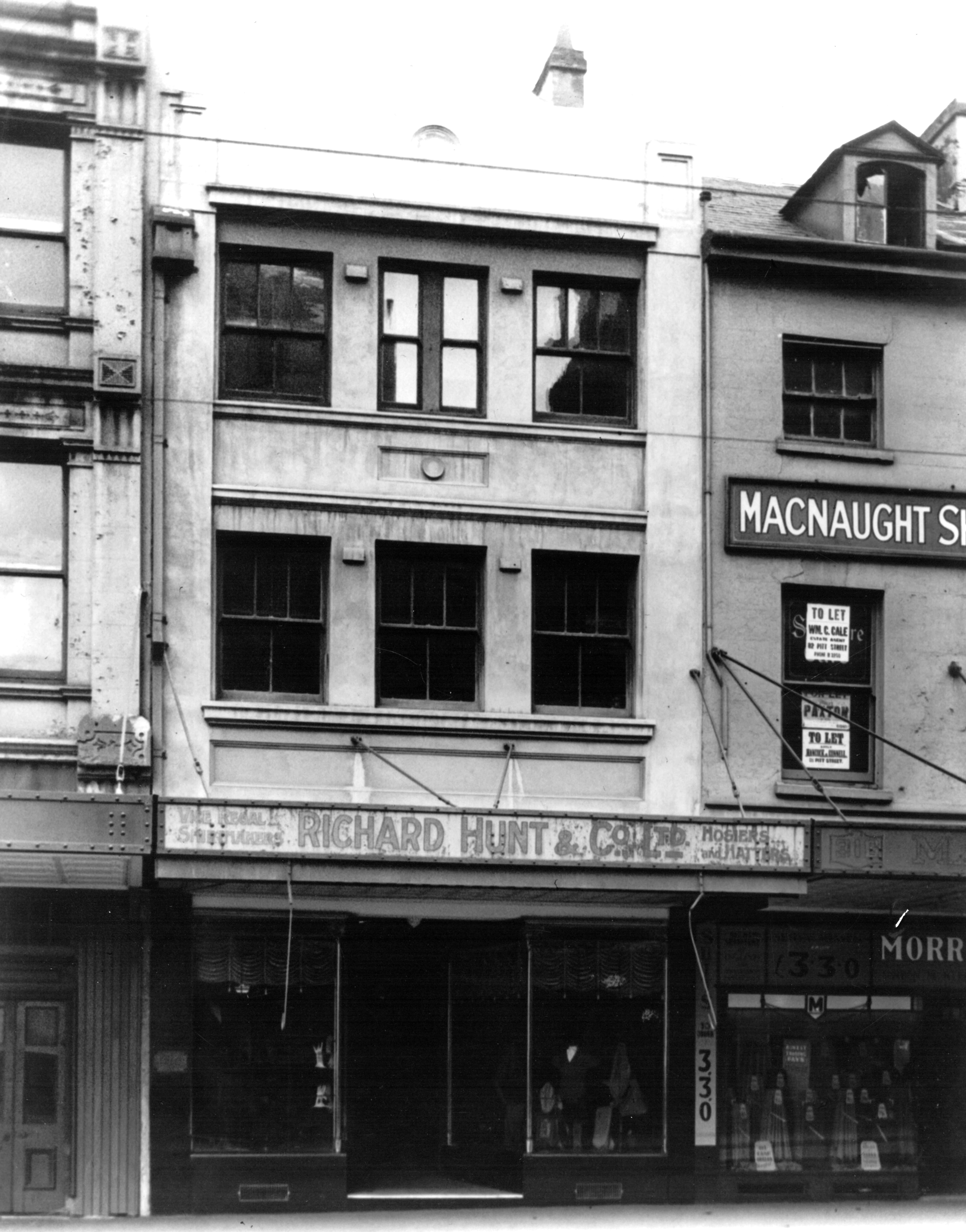 Australian Mutual Provident Society's first office in an upstairs room at 470 George Street, Sydney (N434-1418). 