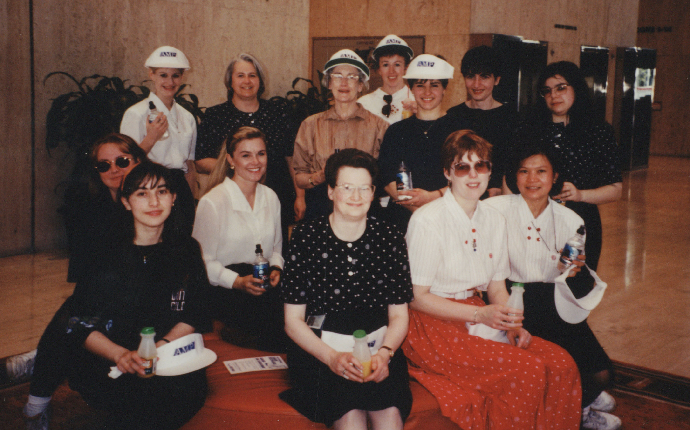 AMP Walking Club, 1994 (N434-1408).