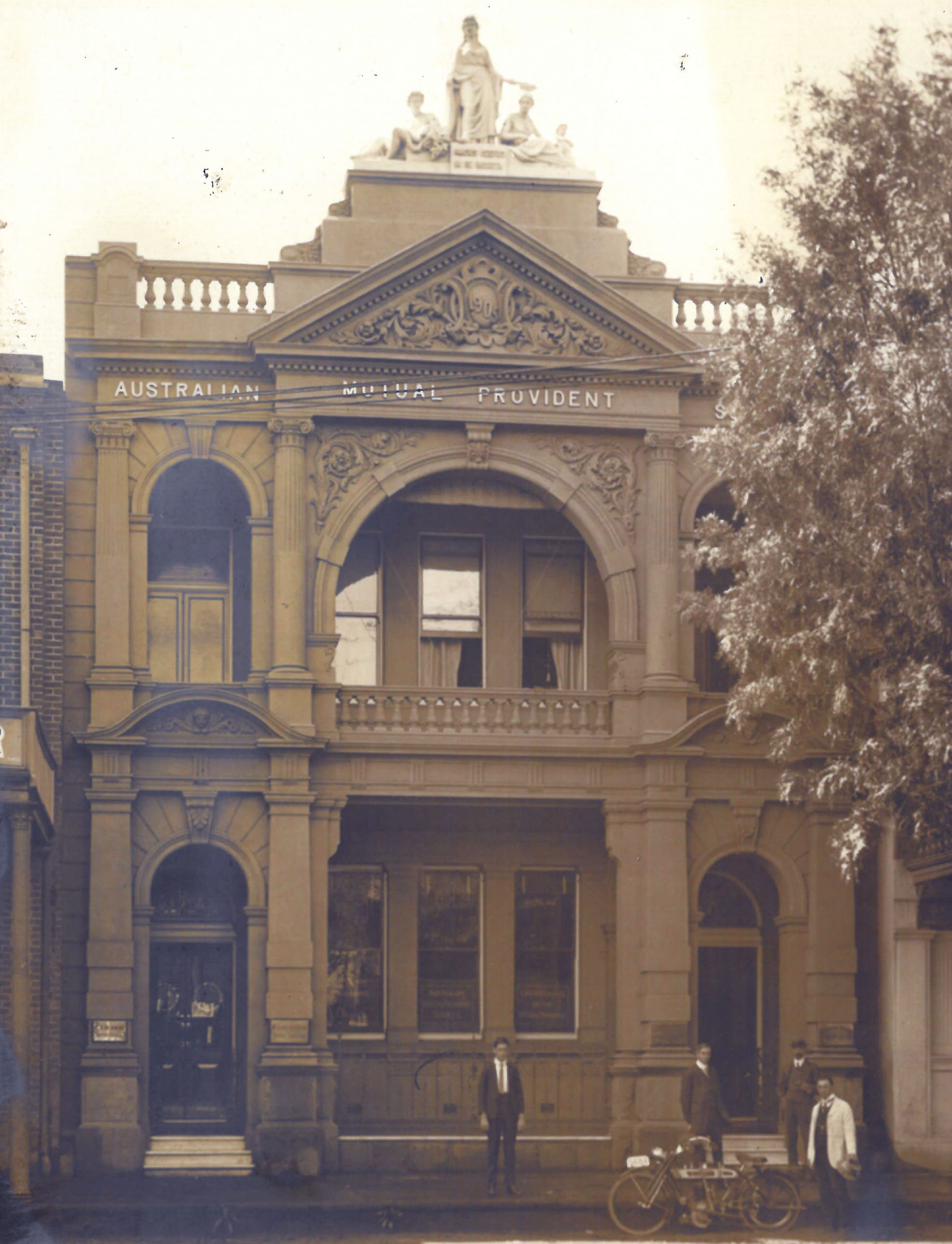 AMP Office, Tamworth, New South Wales, 1913 (N434-1418).