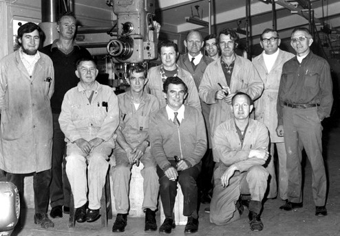 Mount Stromlo Observatory Workshop staff, 1983 (Courtesy of Mount Stromlo Observatory).