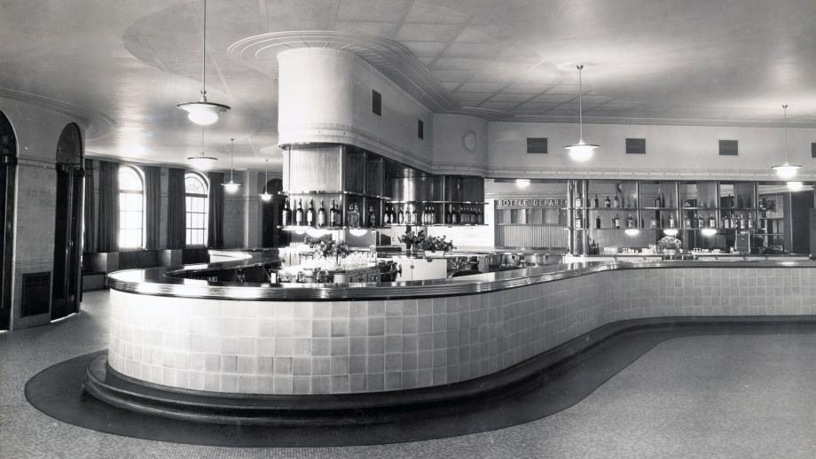 Greengate Hotel Public Bar, Killara, NSW, 1945