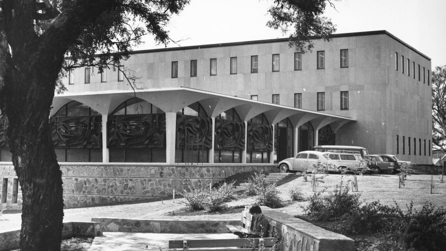 RG Menzies Library, 1964 