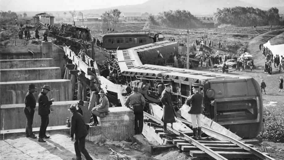 Railway accident at Aberdeen, NSW, 1926