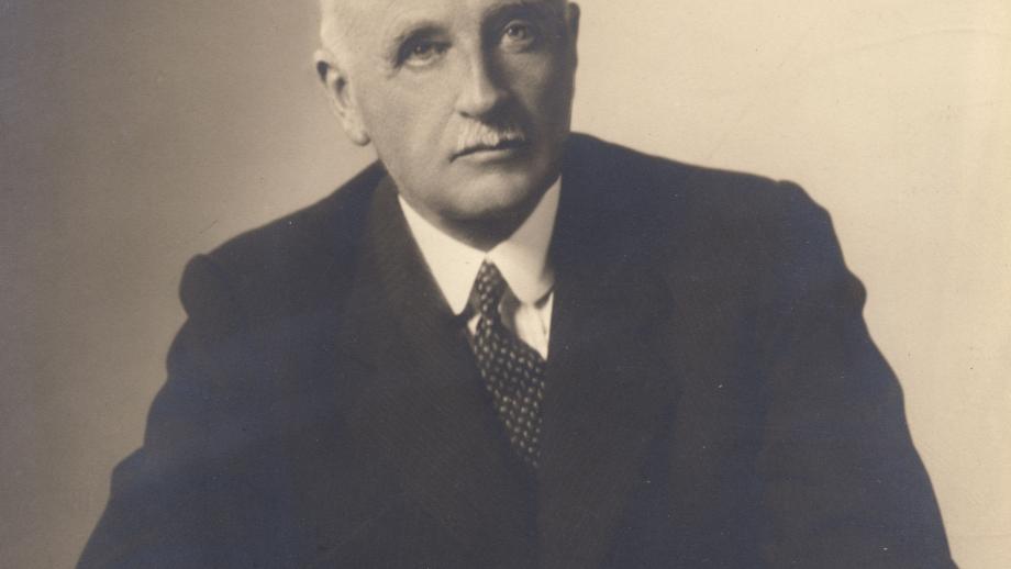 Frederick Valiant Cotton Livingstone-Learmonth,  General Superintendent 1905-1913 & Chairman 1927-1939 (169-41; K3757).