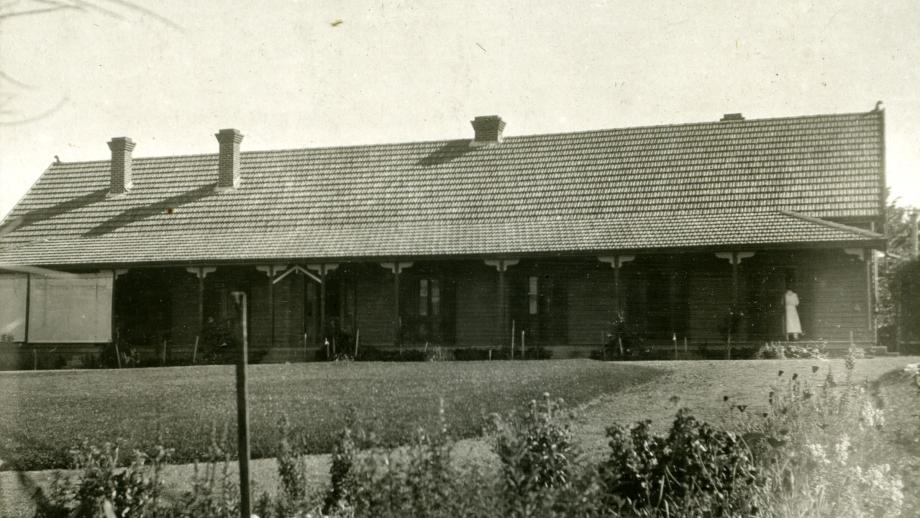 Warrah Homestead, Warrah, New South Wales, 1921 (K3970). Photographer - Geoffrey T.A. Scott.
