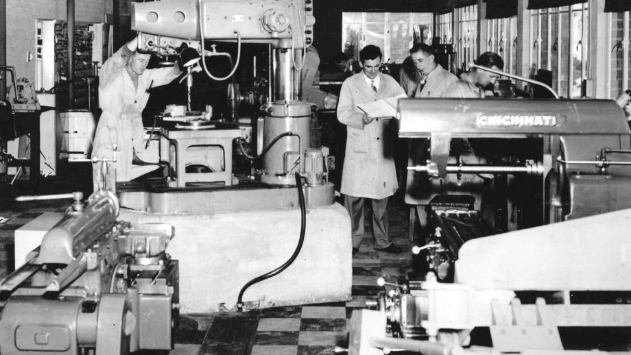 Mount Stromlo Observatory Mechanical Workshop, 1960s (ANUA16-67-1). 