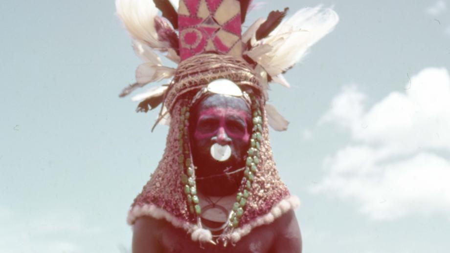 Photograph of Papua New Guinean man in cermonial headdress